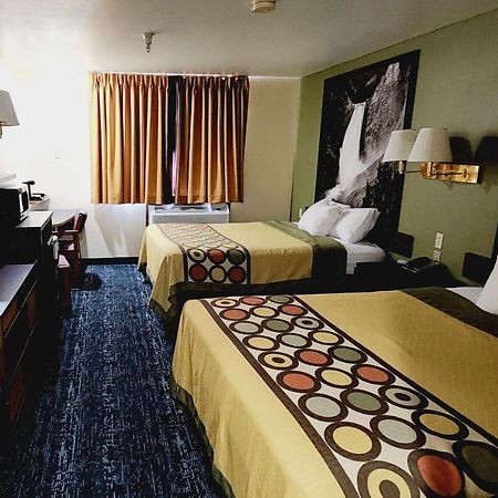 Super 8 By Wyndham Rawlins Wyoming Motell Exteriör bild