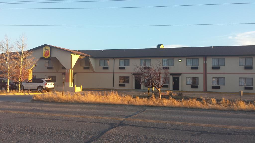 Super 8 By Wyndham Rawlins Wyoming Motell Exteriör bild