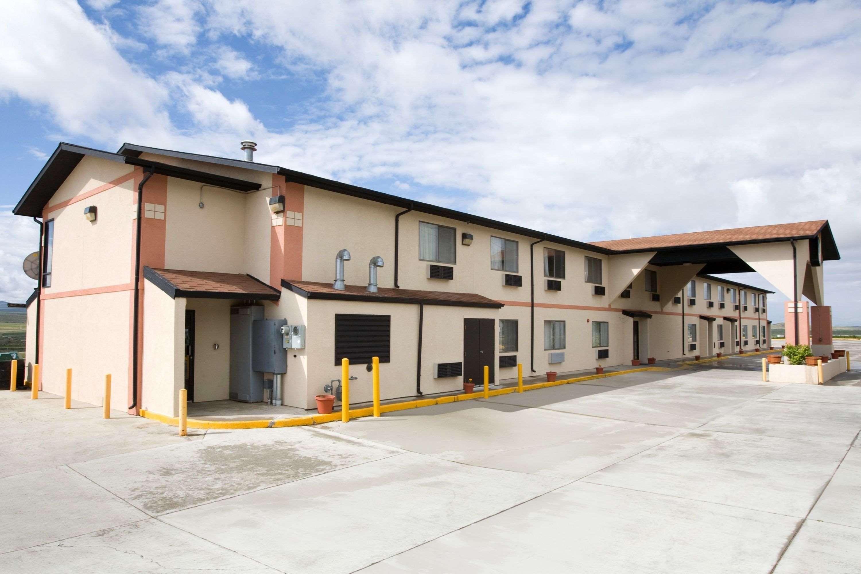 Super 8 By Wyndham Rawlins Wyoming Motell Exteriör bild