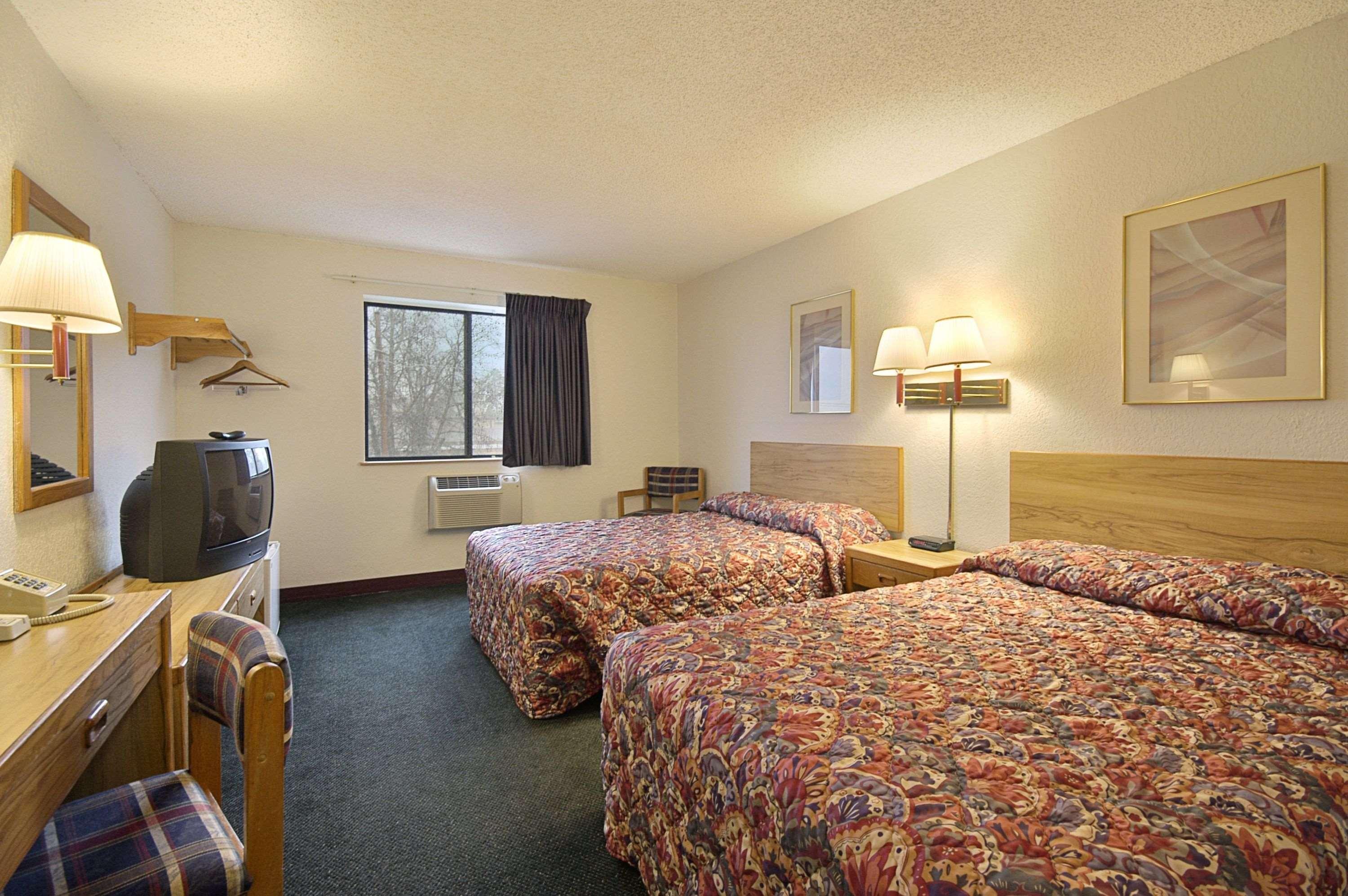Super 8 By Wyndham Rawlins Wyoming Motell Exteriör bild