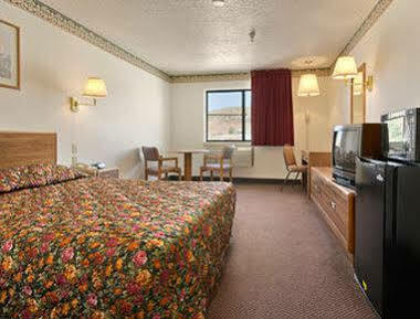 Super 8 By Wyndham Rawlins Wyoming Motell Rum bild